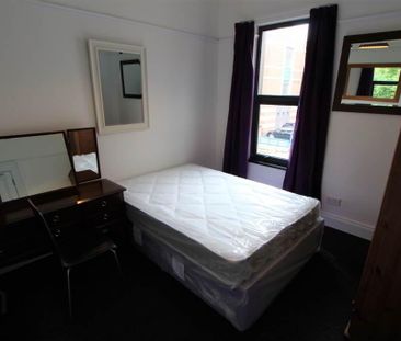 2 Malone Avenue, Belfast, BT9 6ER - Photo 3