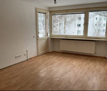 Hübsche Dreizimmerwohnung in Sündersbühl mit Loggia! Zeitmietvertra... - Photo 3