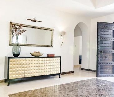 4 bedroom luxury Villa for rent in Benahavís, Spain - Photo 4