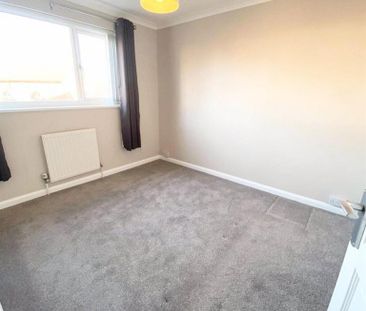 2 bedroom end of terrace house to rent - Photo 4