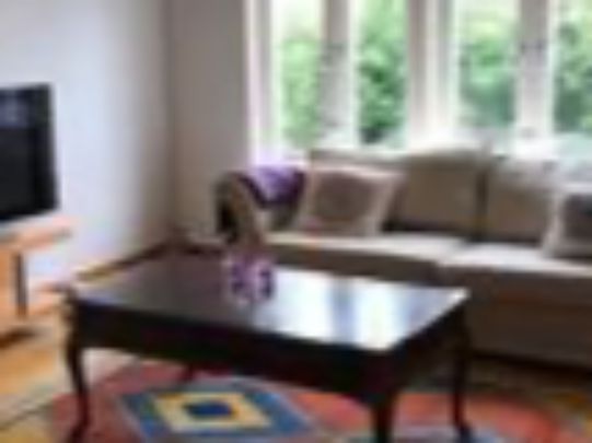 Enplansradhus, med underbar trädgård - Foto 1