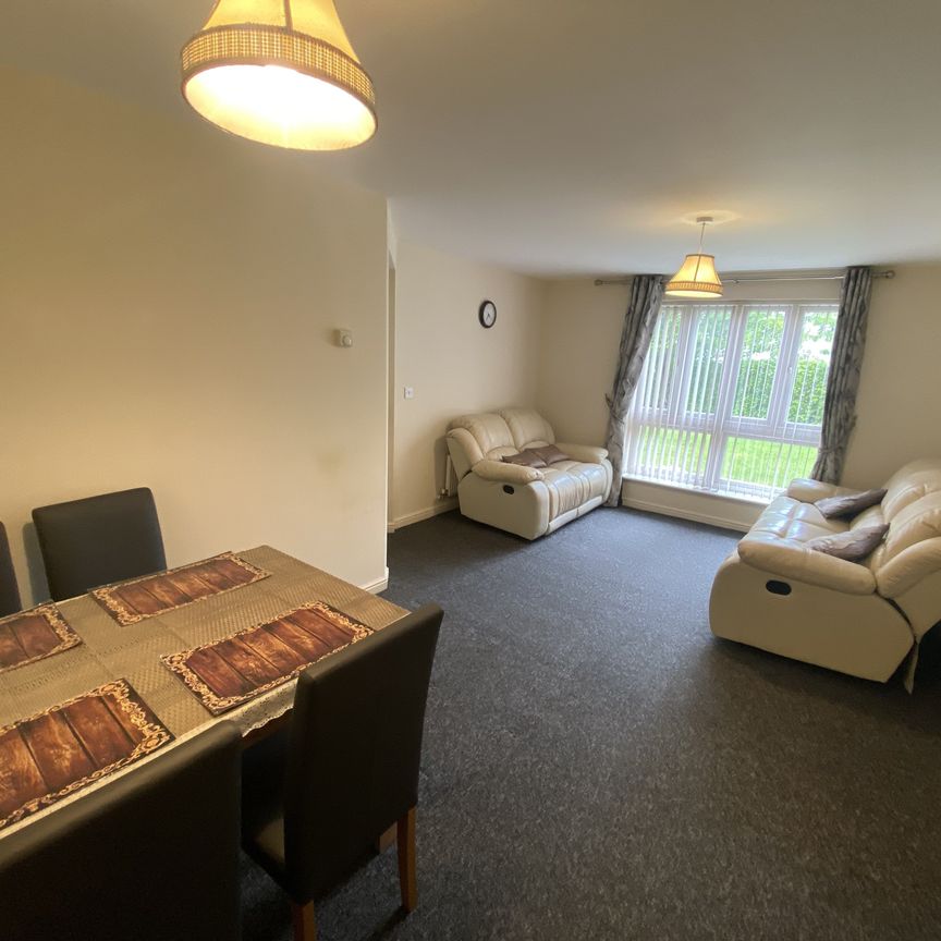 2 bedroom flat to rent - Photo 1