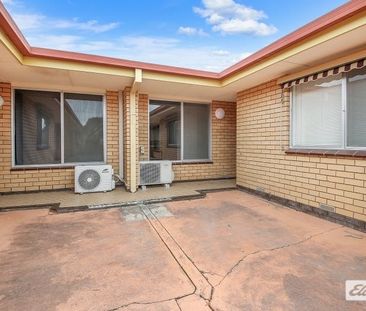 Convenient & Comfortable 2-Bedroom Home in Prime Location - Photo 1