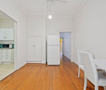 CONVENIENTLY LOCATED 2 BEDROOM + STUDY SEMI - **Two Weeks Free Rent** - Photo 1