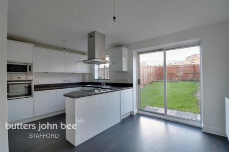 4 bedroom detached house to rent - Photo 3