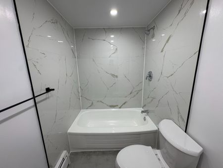 For Lease - 4422 Huron Street Unit# 406, Niagara Falls, Ontario - Photo 5