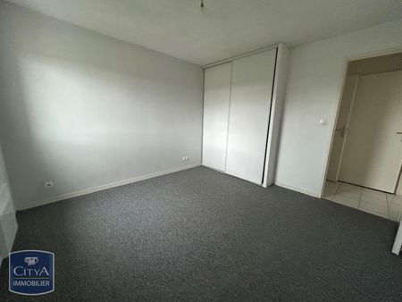 Location Appartement 3 pièces 54m² ALENCON 61000 - Photo 2