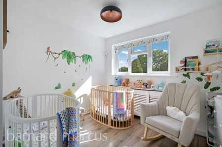 Marshalls Close, London - Photo 3