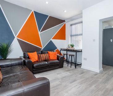 5 bedroom terraced house to rent - Photo 1