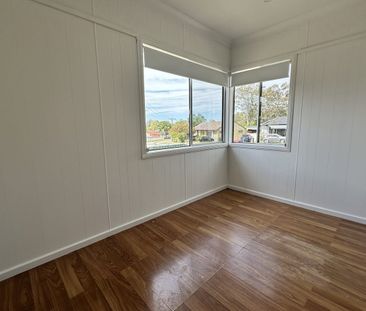Spacious Two Bedroom Home on a Generous Block - Photo 6