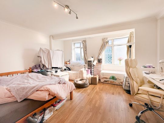 Euston Road, NW1, London - Photo 1