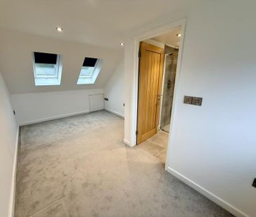 3 bedroom terraced house to rent - Photo 3