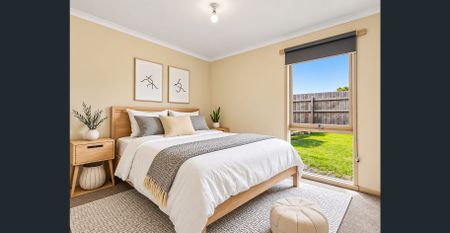 Fresh New Kitchen, Three Bedrooms & Ensuite – Family Living Made Easy - Photo 4