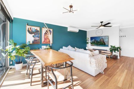 Spacious And Conveniently Located Residence - Photo 2