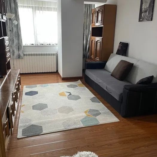 Apartament cu 2 camere, LOC DE PARCARE, zona Nicolina-Spitalul de Recuperare - Fotografie 1