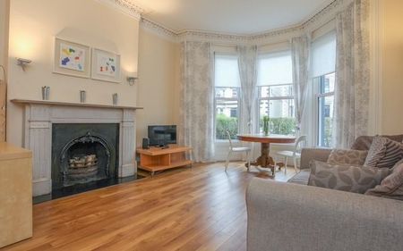 Apt 1, 31 Wellington Park, Belfast BT9 6DP - Photo 3