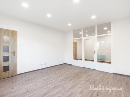 Pronájem bytu 2+kk 41 m2 - Fotografie 4