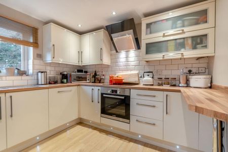 1 bedroom maisonette to rent - Photo 3