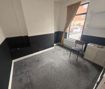 132 Donnybrook Street, Belfast BT9 7DG - Photo 6