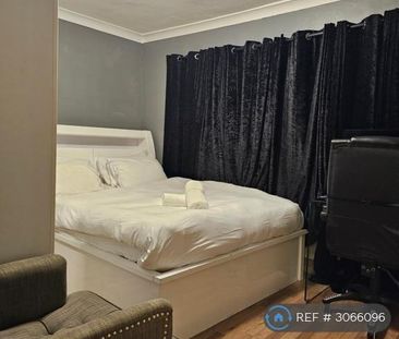 1 bedroom in a house share to rent - Photo 6