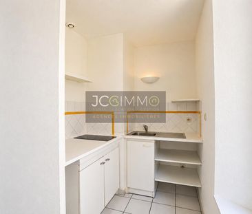Location Appartement 2 pièces 40m² CUERS 83390 - Photo 1