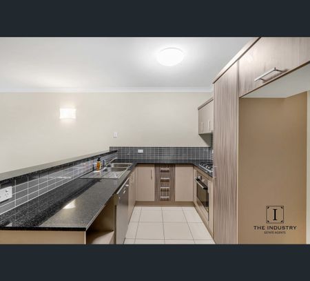 1202/12-21 Gregory Street, Westcourt, Qld 4870 - Photo 4