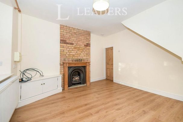2 bedroom terraced house to rent - Photo 1
