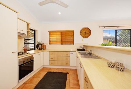 35 Florida Place, Kirwan QLD 4817 - House For Rent - $550 | Domain - Photo 3