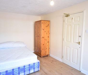 5 bedroom house to rent - Photo 3