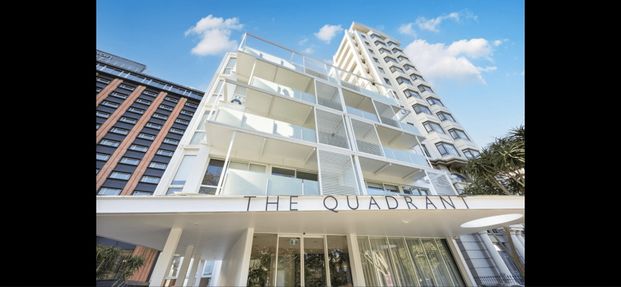 2 Bedroom Furnished Apartment near University - Photo 1