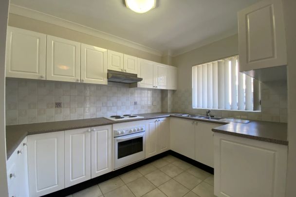 Unit 8/2-4 Green Street, Kogarah. - Photo 1