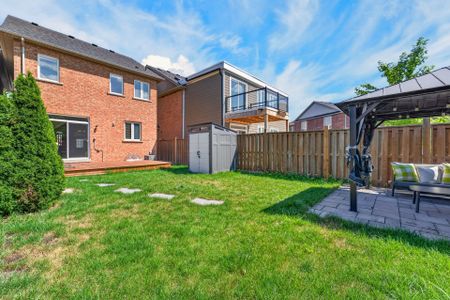 For Lease - 5578 Waterwind Crescent, Mississauga, Ontario - Photo 2