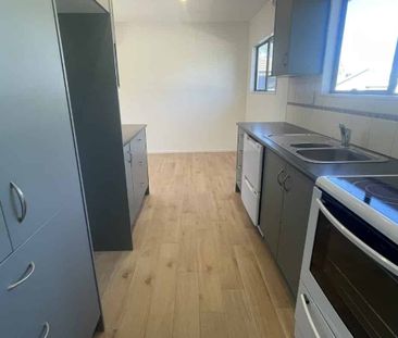 Tidy family home - Photo 4