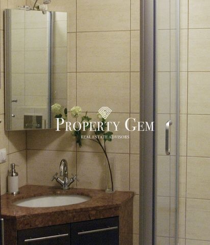 Warszawa, Śródmieście, Grzybowska - Zdjęcie 5