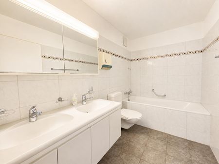 Moderne 5.5-Zimmer-Maisonettewohnung mit Galerie in Gippingen AG - Photo 4