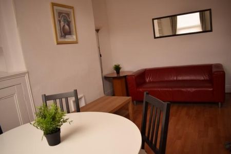 4 bedroom house to rent - Photo 3