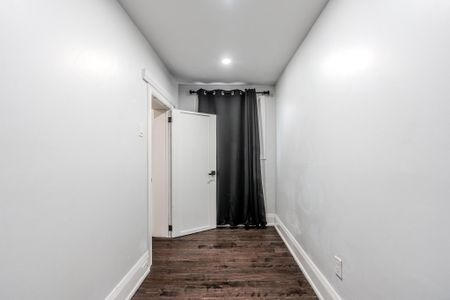 For Lease - 756 Dundas Street Unit# Main, Toronto, Ontario - Photo 3