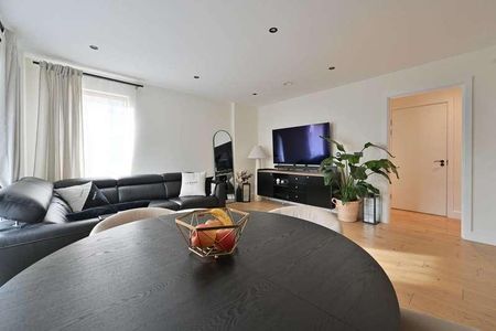 Maple Lodge, Watford, WD18 - Photo 2