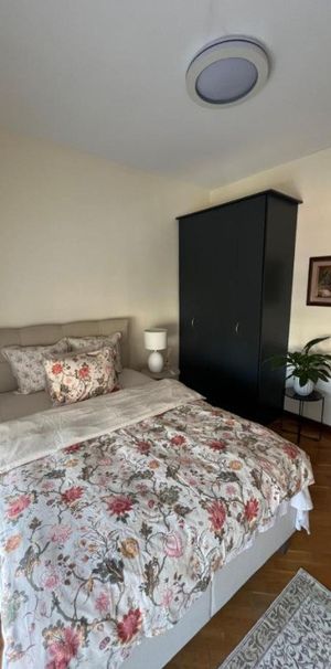 Se inchiriaza apartament in zona Scriitorilor - Photo 1