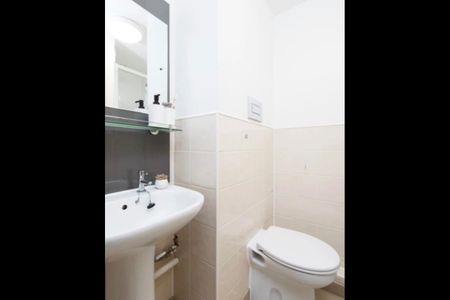 Room in a Shared Flat, Berry St, M1 - Photo 5