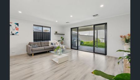 Modern Family Home in Prime Greenacres Location - Photo 3