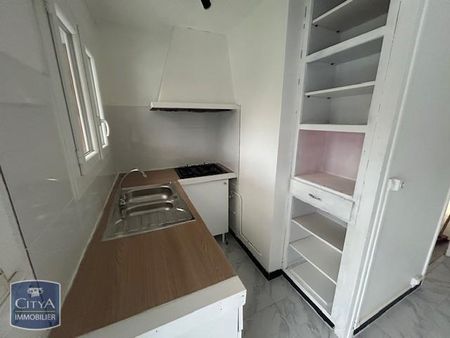 Location Maison 5 pièces 111m² MEHUN SUR YEVRE 18500 - Photo 5