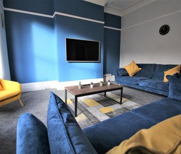 1 bedroom in a house share to rent - Photo 2