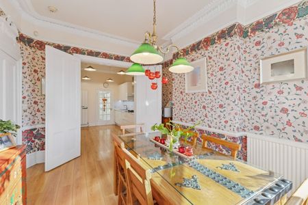 6 bedroom semi-detached house to rent - Photo 4