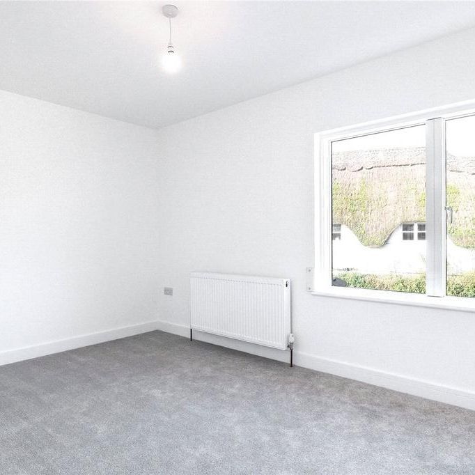 4 bedroom detached house to rent - Photo 1