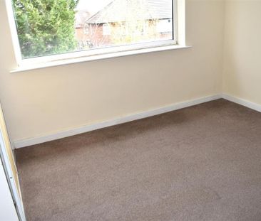 2 bedroom semi-detached house to rent - Photo 6