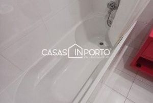 T1 Junto á Faculdade de Belas Artes