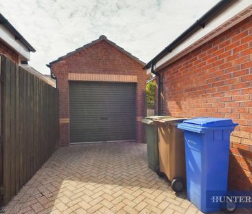 3 bedroom detached bungalow to rent - Photo 3