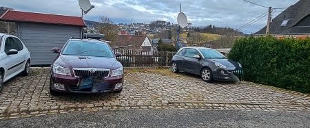 TOP-sanierte DG-Wohnung mit eigenem Garten & Einbauküche - Photo 1