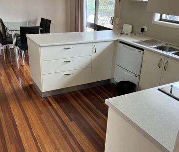 Location, Location, Location! Act quickly to secure this fantastic ... - Photo 2